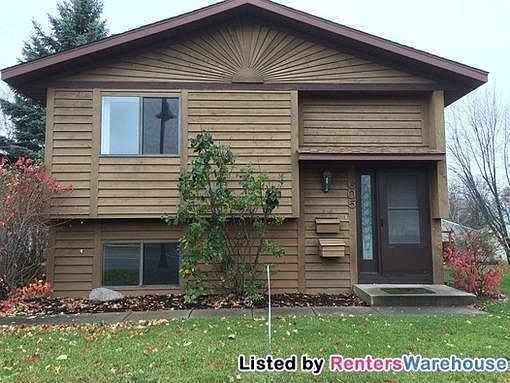 1st image of 605 N Benton Dr