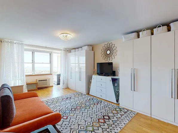 3131 Brighton 13 St #15S, Brooklyn, NY 11235