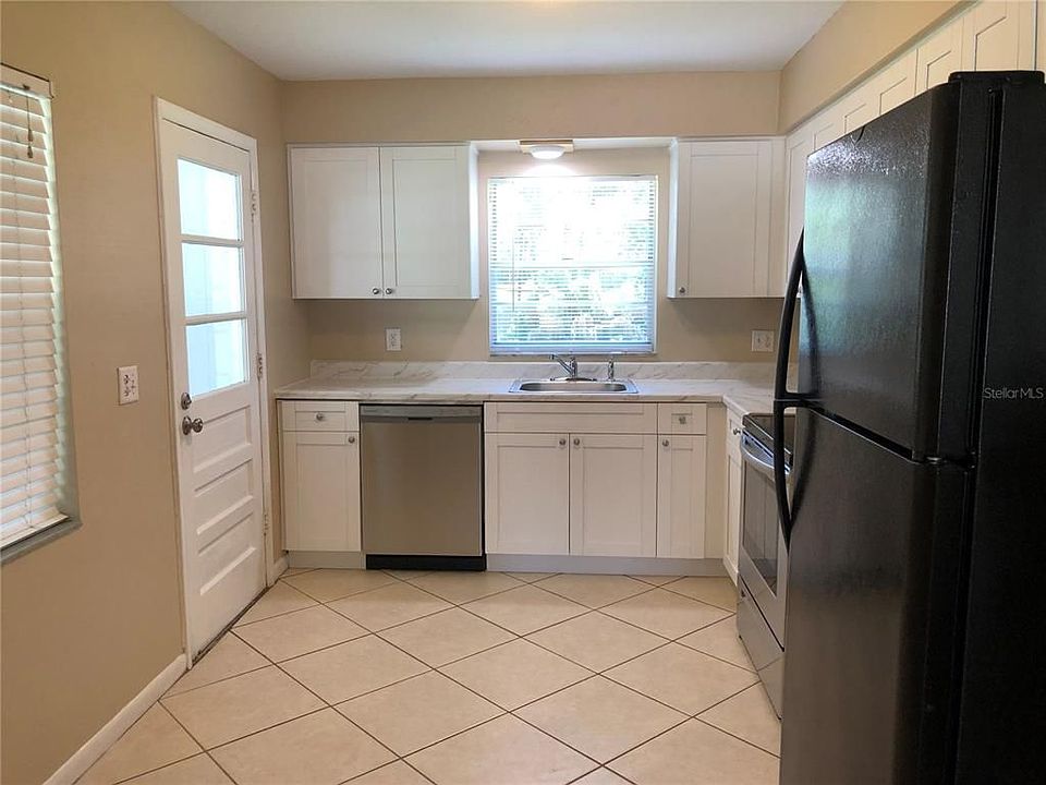 2nd image of 6806 Mathers Ln APT A