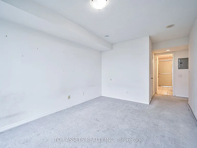 509 Beecroft Rd #1908 — Photo 28