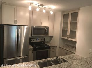 6125 Chasewood Pkwy APT 114, Minnetonka, MN 55343