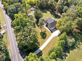 1820 River Rd, Clarksville, TN 37040