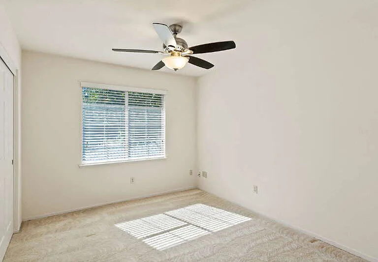 5740 Laguna Park Dr #B — Photo 15