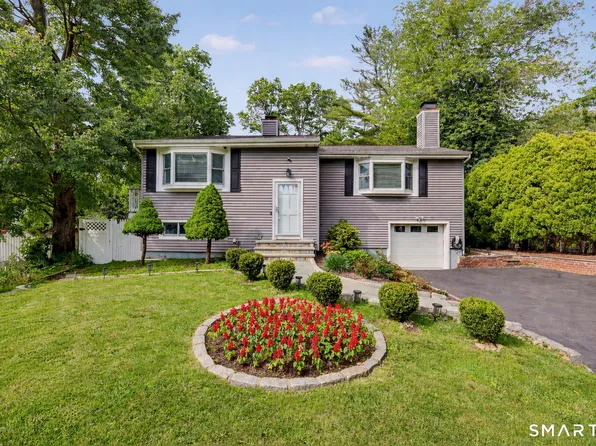 4 Mark Drive, Norwalk, CT 06851