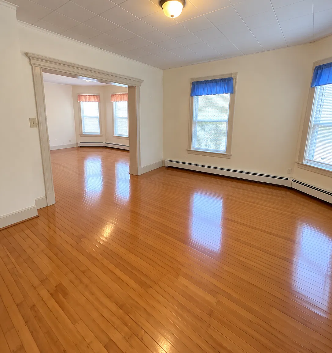 2 bed, 1250 sqft, $1,700 — Photo 2