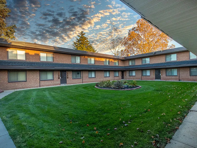 17800 Marcella Rd #11 — Photo 10