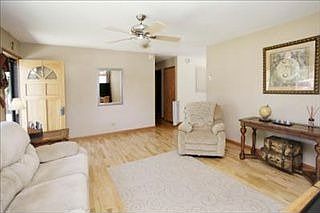 4th image of 118 Virginia Ave