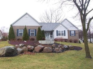 16196 Pine Lake Forest Dr, Linden, MI