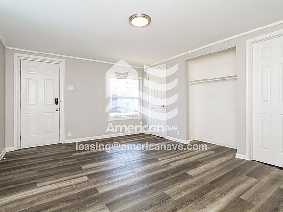 985375_004_wm_-_living_room_13605614.jpg