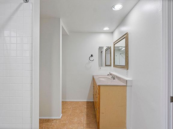 5th image of 217 E 20th St #A