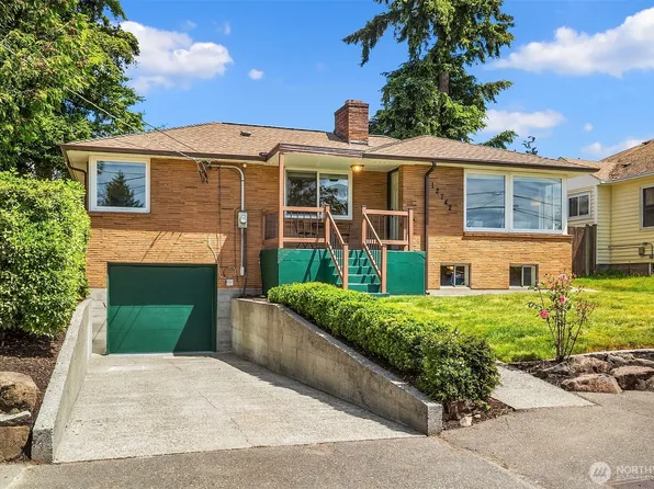 12742 Palatine Avenue N, Seattle, WA 98133