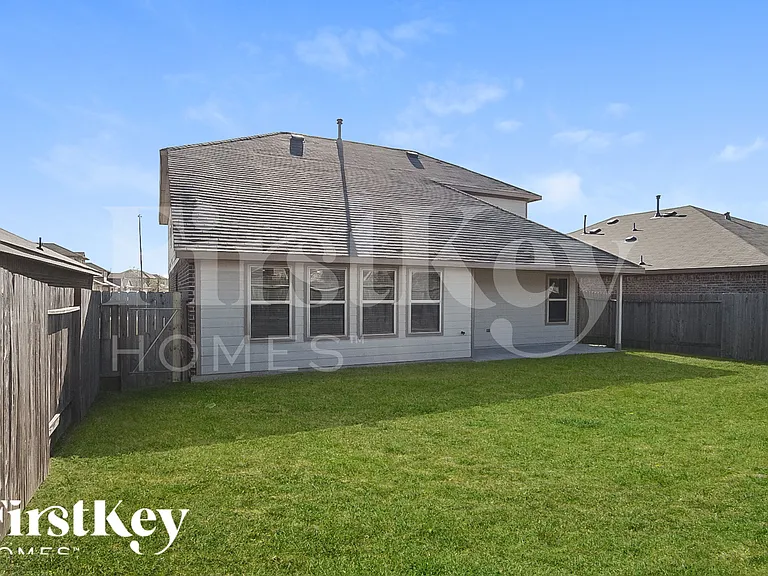 29018 Innes Park Pl — Photo 18