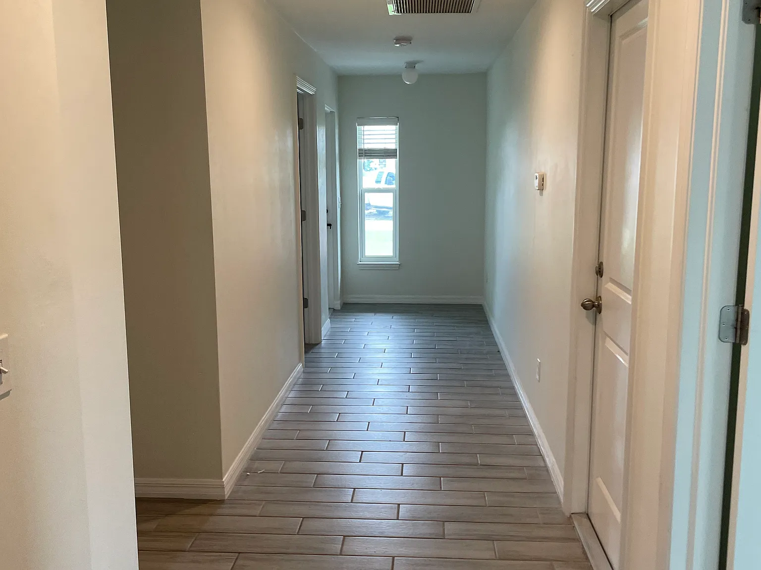 3 bed, 1193 sqft, $1,600 — Photo 2
