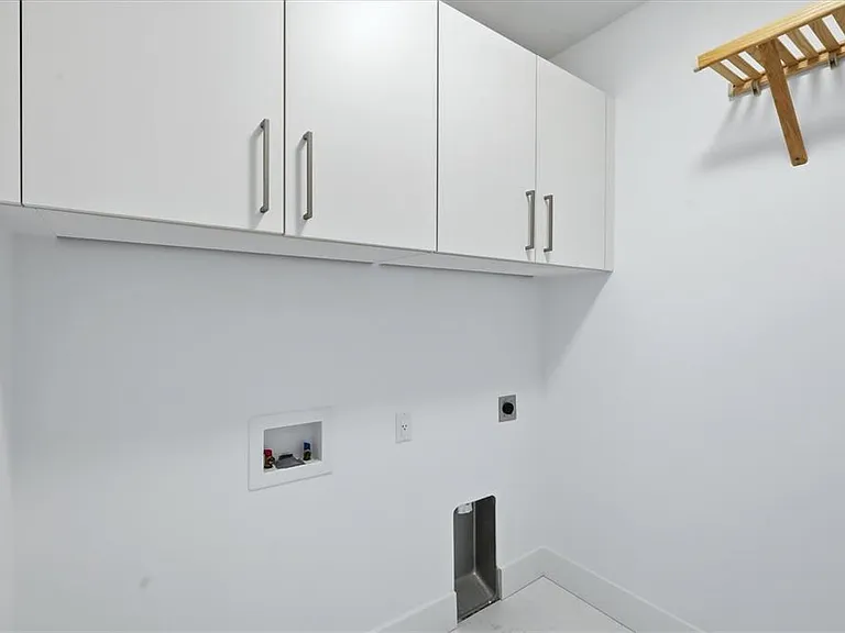 111 S Pineapple Ave #1103 — Photo 45