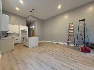 3235 S Racine, Chicago, IL 60608