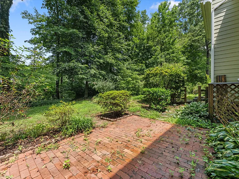 10948 Sunset Hills Dr — Photo 58