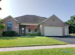210 Cypress Dr, Swanton, OH 43558