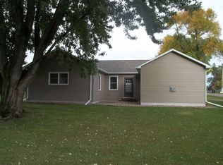 610 S Main St, Inwood, IA 51240