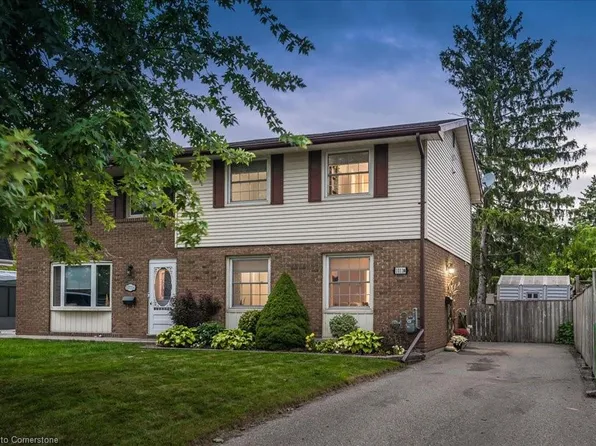 1011 A Nesbitt Cres #B, Woodstock, ON N4S 7N9