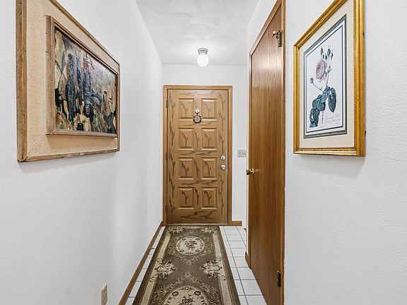 3rd image of 425 North Wright Road