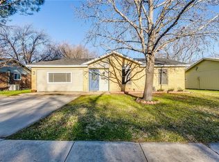 628 Sue Ann Ln, Burleson, TX 76028