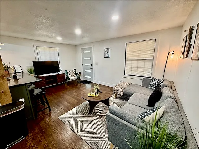 1 bed, 624 sqft, $1,850 — Photo 4