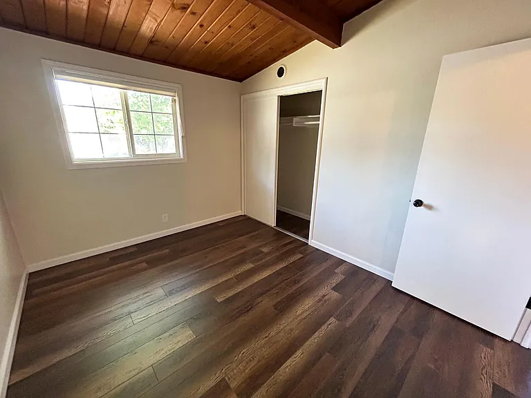 3602 Hazelwood St — Photo 10