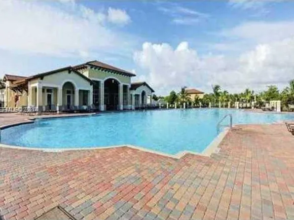 9209 SW 227th St Unit 4, Cutler Bay, FL 33190