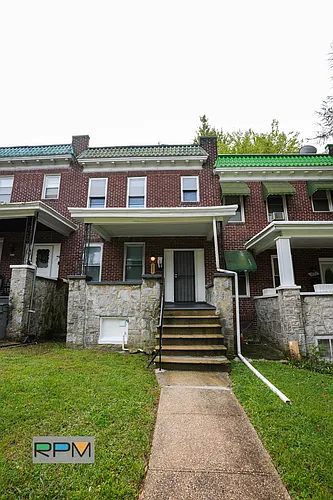 3221 Belmont Ave Photo 1