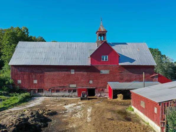 155 Burnham Drive, Waltham, VT 05491