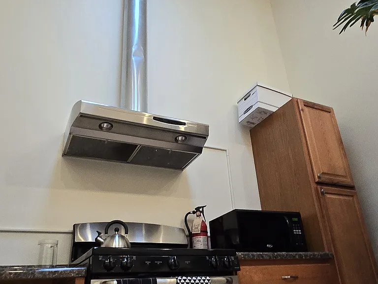 425 Cedar Ave #2 — Photo 12