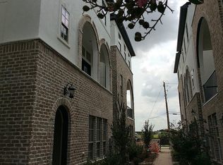 2735 Cohn St, Houston, TX 77007