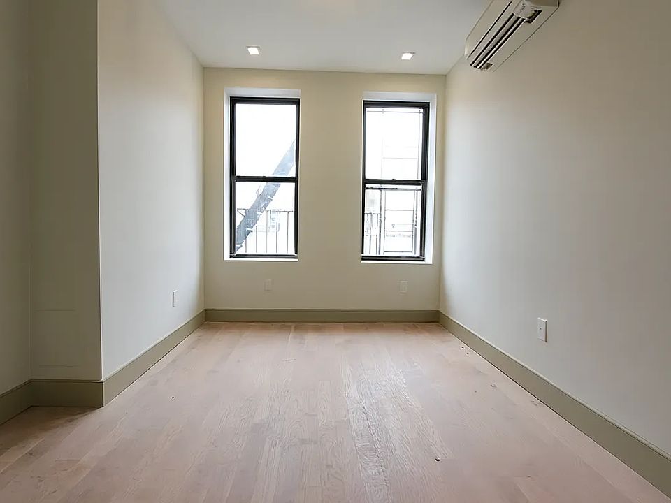 2nd image of 1629 Saint Johns Pl #4F