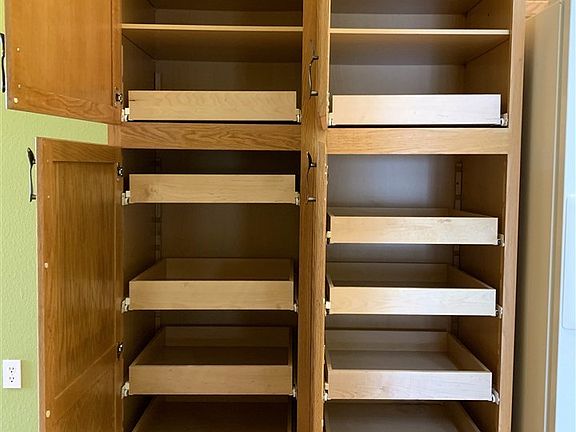 Pantry with pull-out shelves