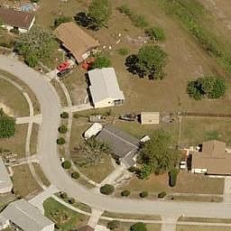 2nd image of 1480 Carr Cir NE