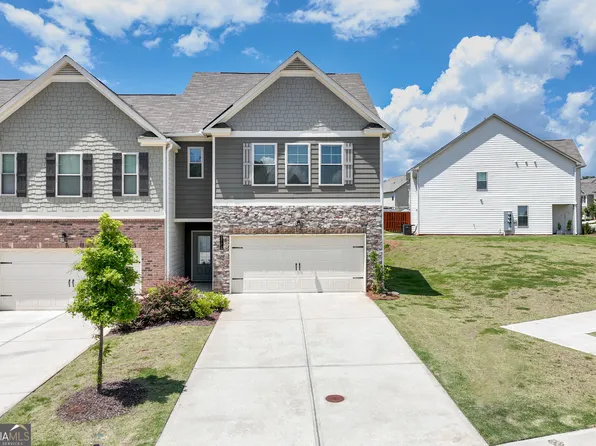 3776 Prospect Point Dr, Oakwood, GA 30566