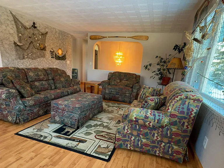 7246 Old Hillside Way — Photo 6
