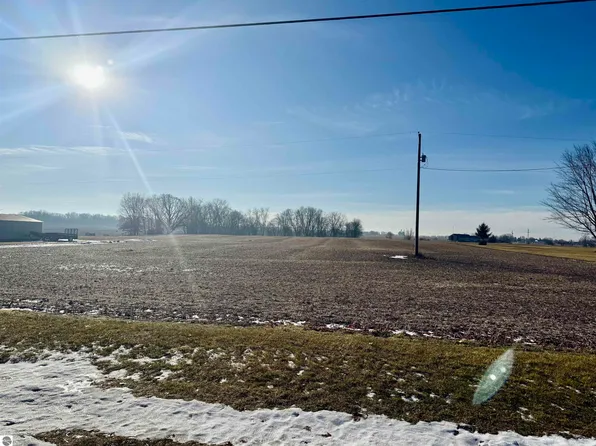 400 E Fillmore Rd, Ithaca, MI 48847