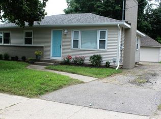 2712 Byron Center Ave SW, Wyoming, MI 49519