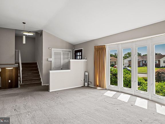 5th image of 16 Eddy Ln