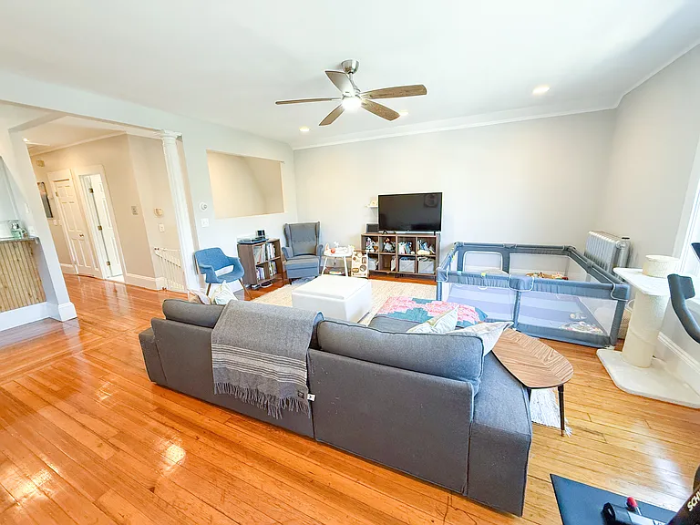 410 S Huntington Ave #3 — Photo 3