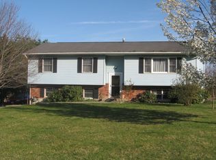 3 Four Winds Dr, Poughkeepsie, NY 12603