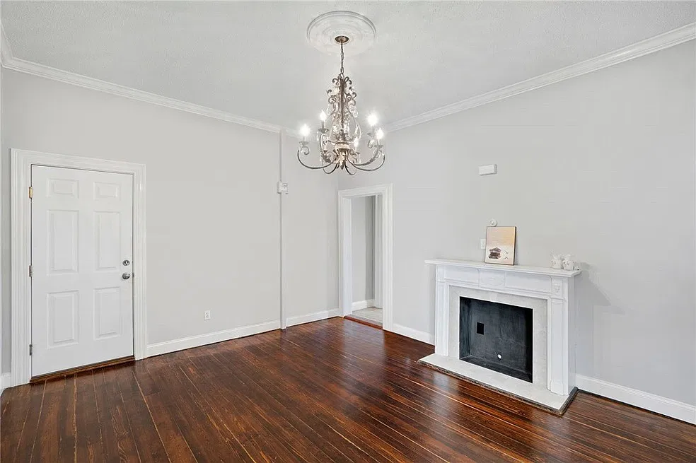 1 bed, 711 sqft, $2,090 — Photo 2