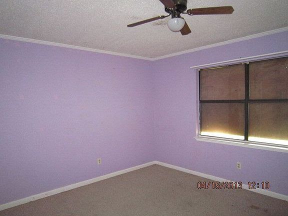 5th image of 700 Charlotte Dr