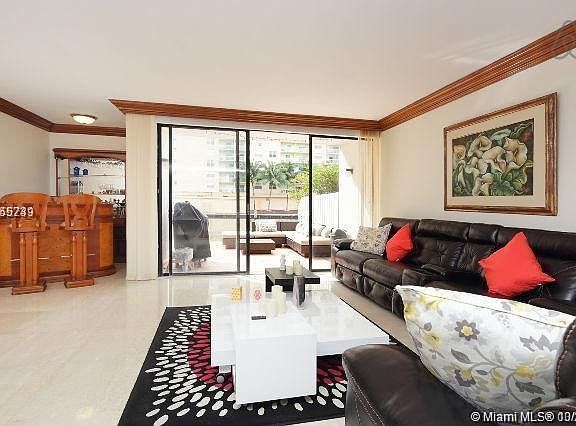 4th image of 305 Poinciana Dr #705