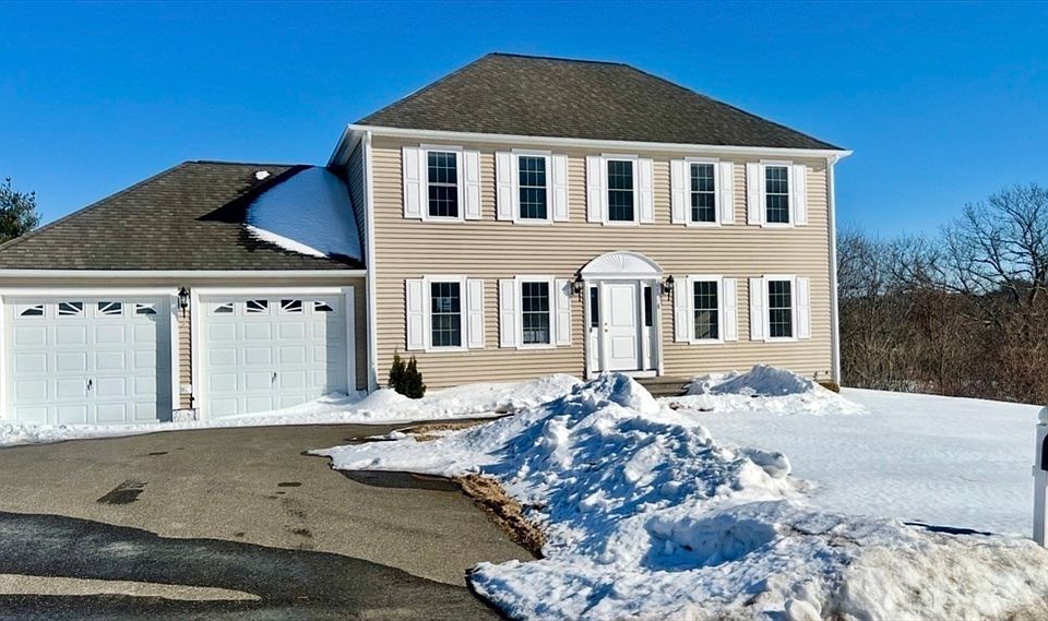 1st image of 8 Vista Cir