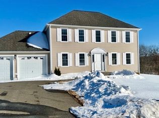 8 Vista Cir, Rutland, MA 01543