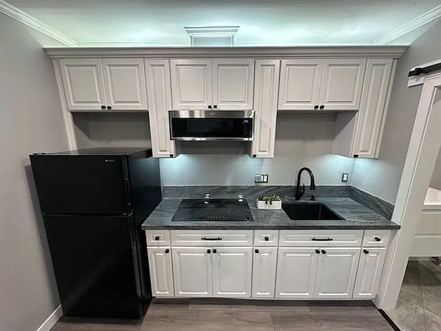 1 bed, 1.0 bath, $2,200 — Photo 8
