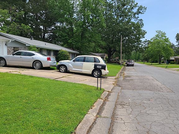 5th image of 2403 W 47th Ave