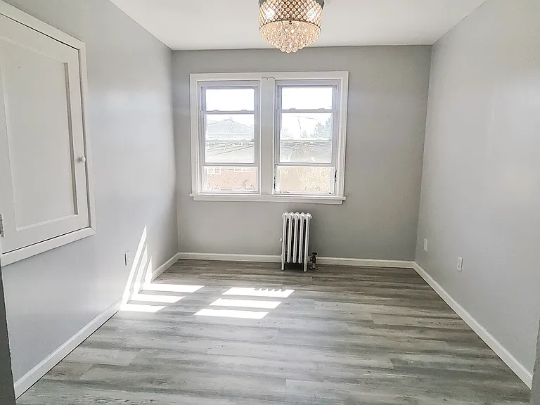 12 Chestnut St #2 — Photo 5